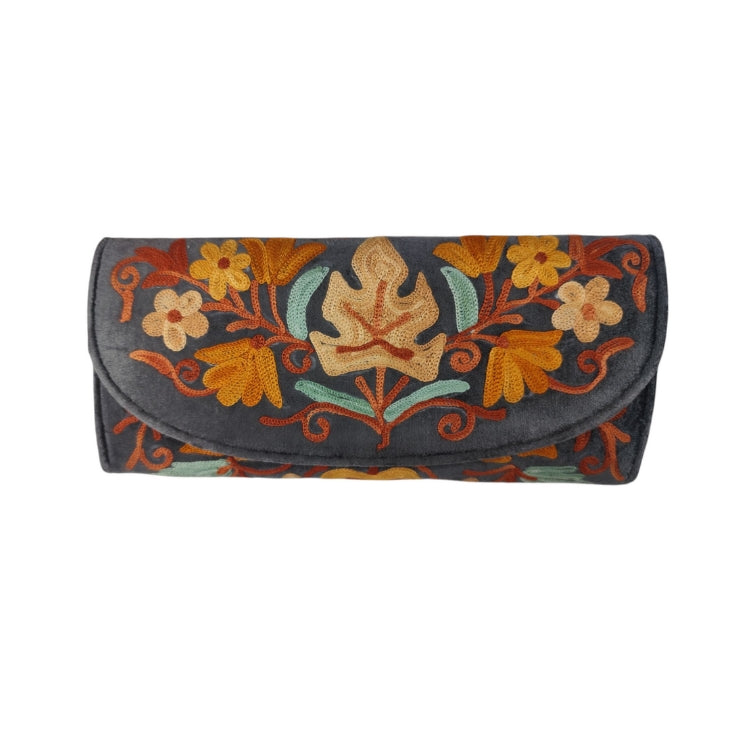 Hand clutch with kashmiri ari work